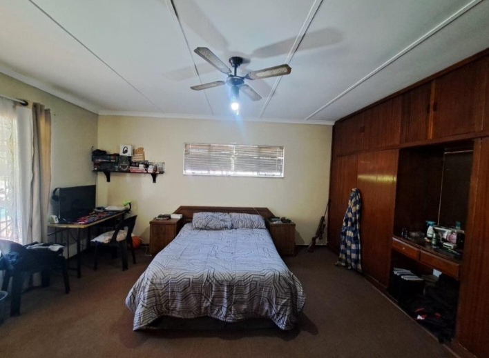 4 Bedroom Property for Sale in Roosheuwel North West
